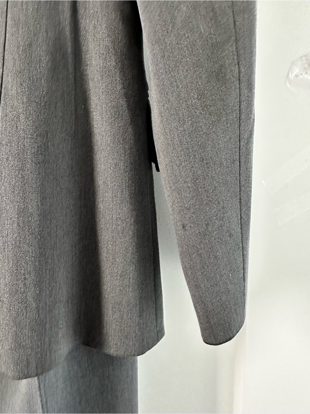 Caslon Charcoal Gray Two-Piece Tailored Pantsuit size 6 - Picture 15 of 16